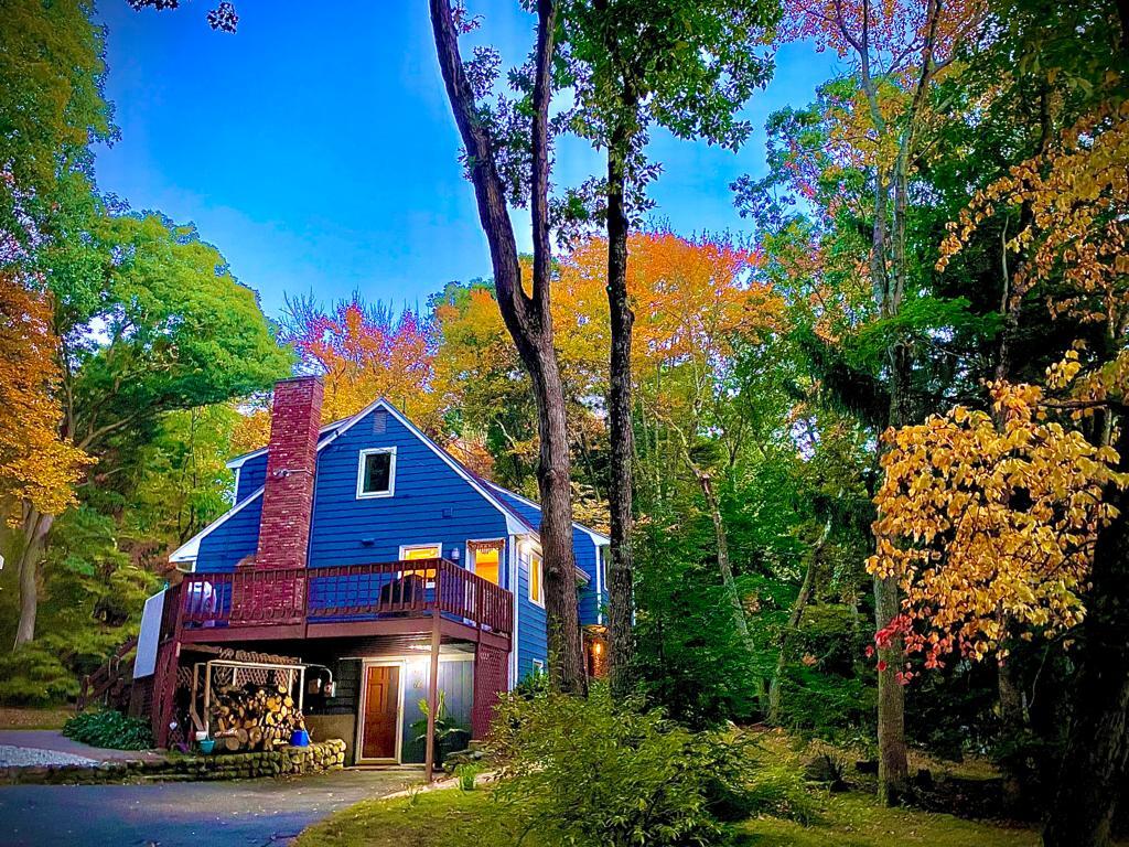 Primary Photo - 76 Warren Rd