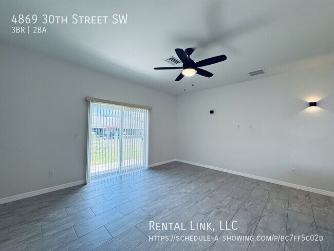 Foto del edificio - 4869 30th St SW