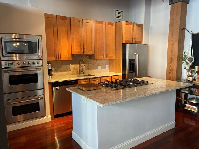 Foto del edificio - 728 W Jackson Blvd