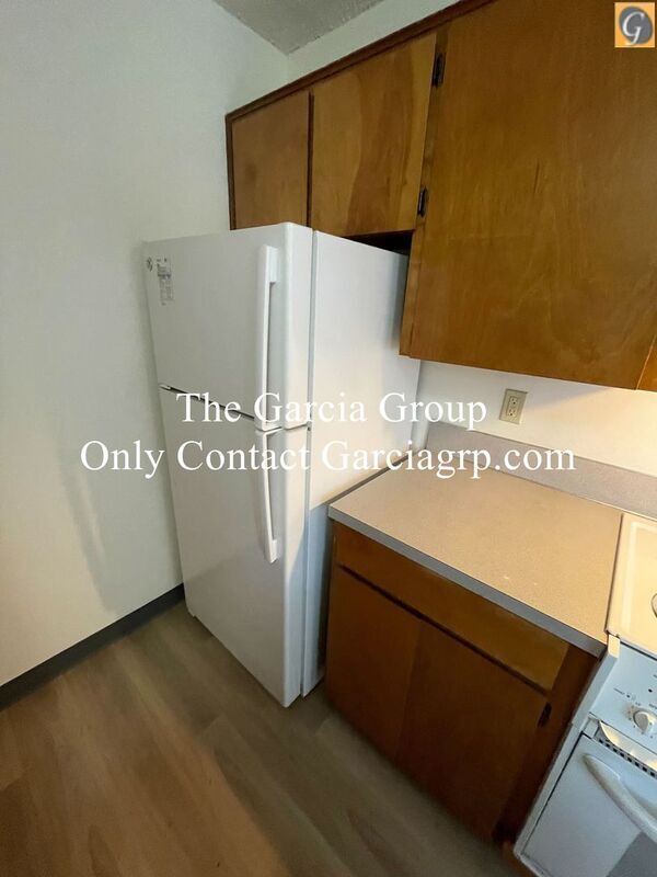 Building Photo - 3712 S Kelly Ave