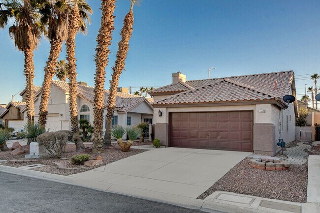 Building Photo - Fully Furnished 1-Story Home for Rent in t...