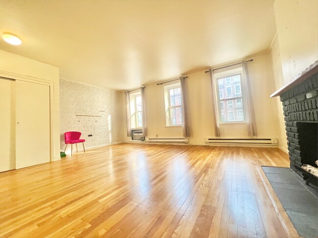 Foto del edificio - 977 2nd Ave