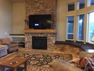 Building Photo - Executive Home for Rent in Larkspur