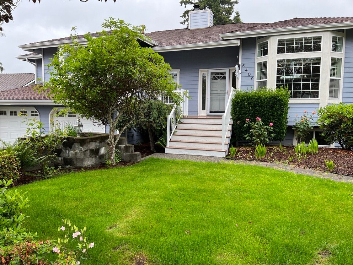 6409 138th Pl SE Unit Groundlevel, Snohomish, WA 98296 Condo for