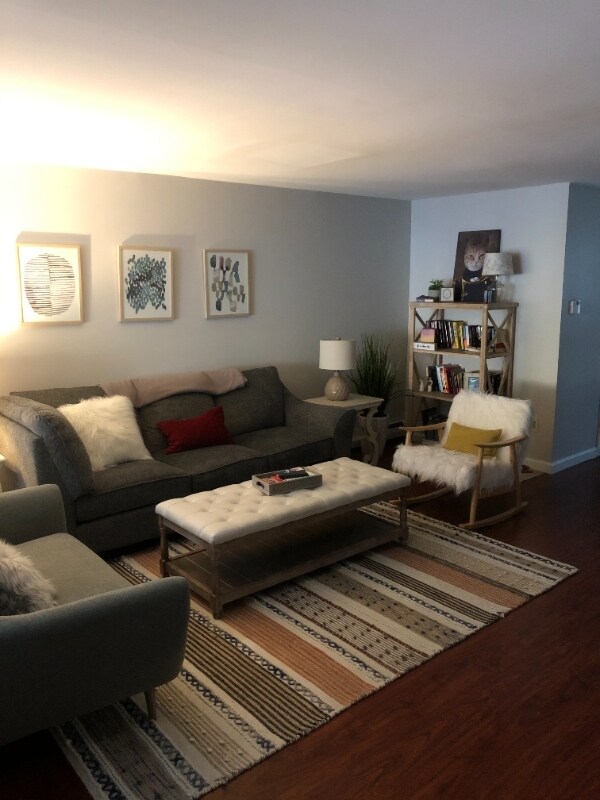 Foto del edificio - 21 Blossom Ln