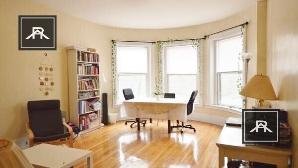 Building Photo - 1491 Beacon St