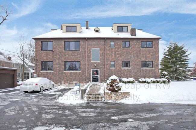 Foto del edificio - 2208 Arlington Ave