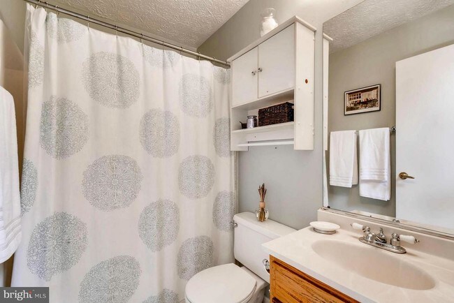 Foto del edificio - 3312 Betterton Cir