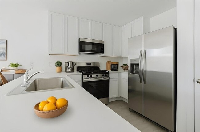 Foto del edificio - 641 Falling Cave Dr