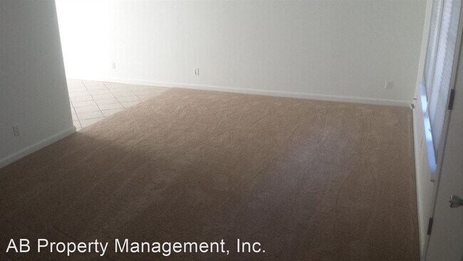 Building Photo - 3 br, 1.5 bath House - 3092 Tonopah Circle