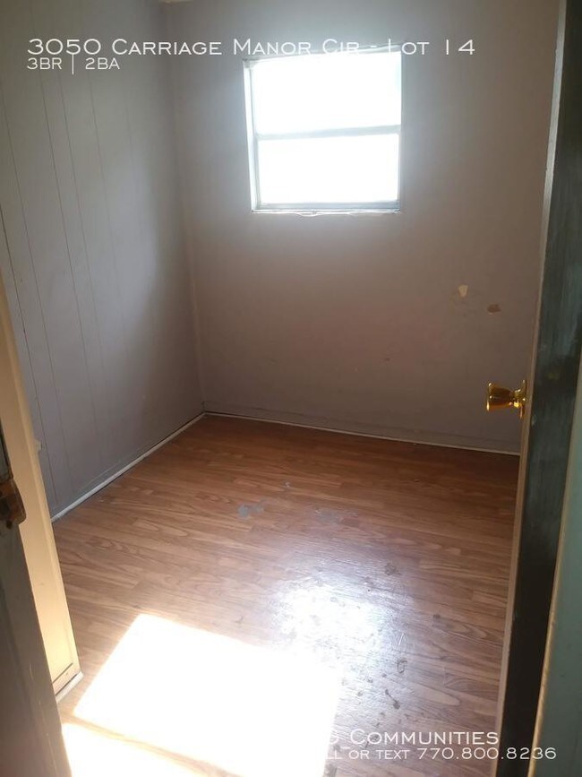 Building Photo - 3050 Carriage Manor Cir