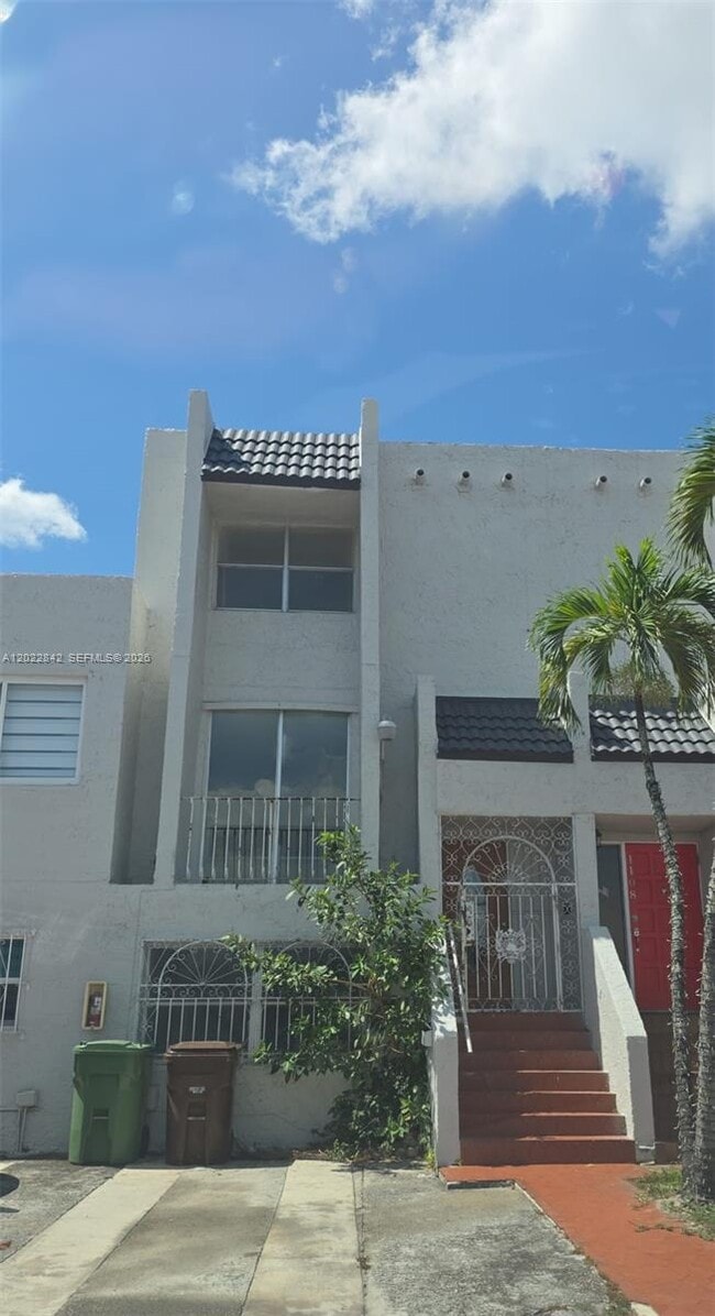 Building Photo - 1104 W 44th St