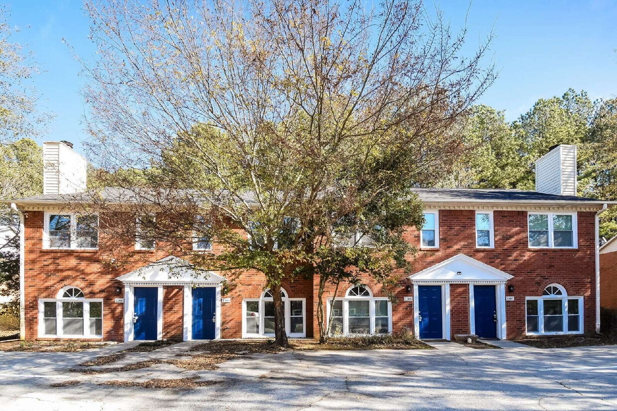 Photo - 1307 Sweet Pine Dr