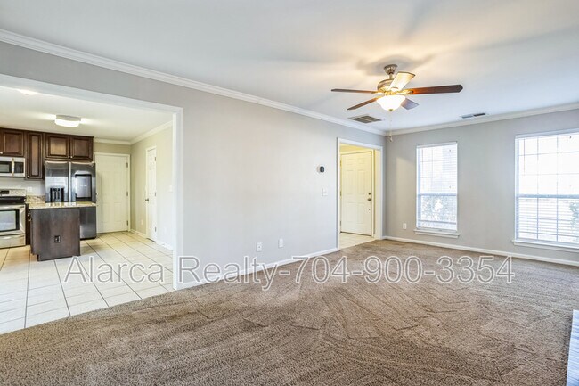Foto del edificio - 12222 Wickson Ct