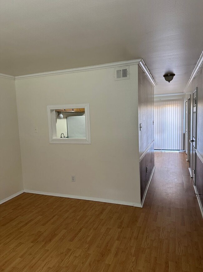 Building Photo - AVAILABLE NOW ---- College Station - 2 bed...