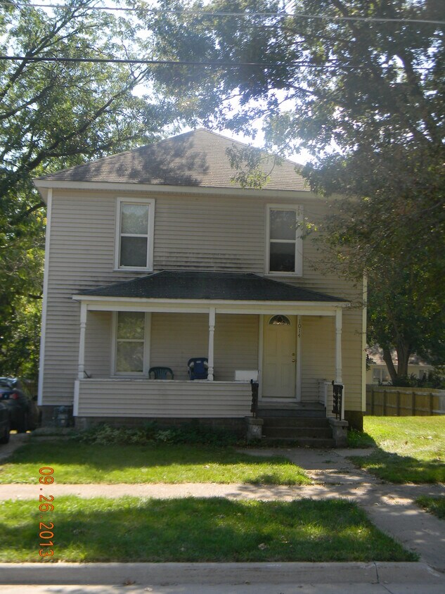 Primary Photo - 1014 W 19th St