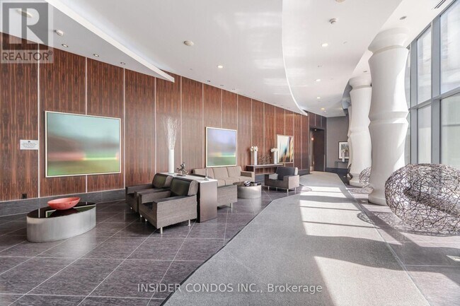 Photo du bâtiment - 5168 Yonge St