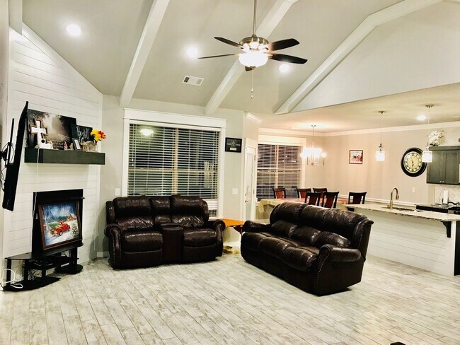 Foto del edificio - 1224 Bradley St