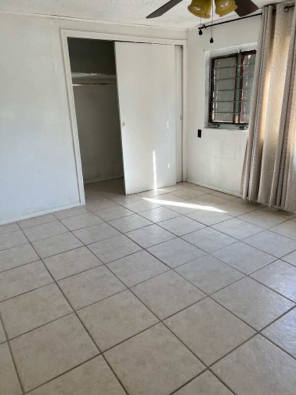 Foto del edificio - 2506 Hendricks Ave