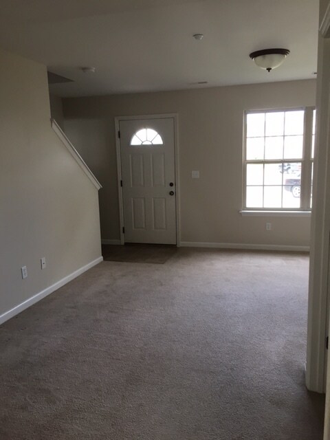Building Photo - 1244 Elm Tree Commons Ct
