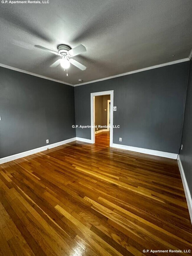 Foto del edificio - 17 Phillips Ave