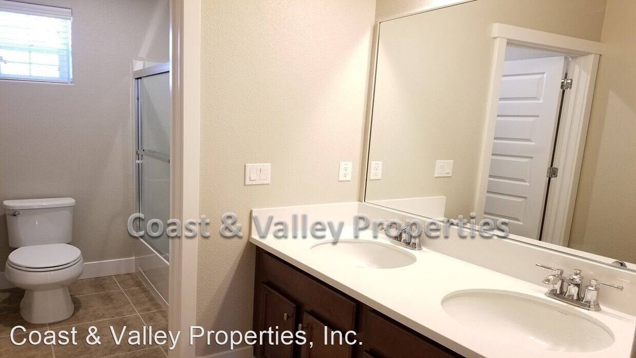 Frank Lloyd Wright integrates architecture into nature at Fallingwater, image size:1240x698