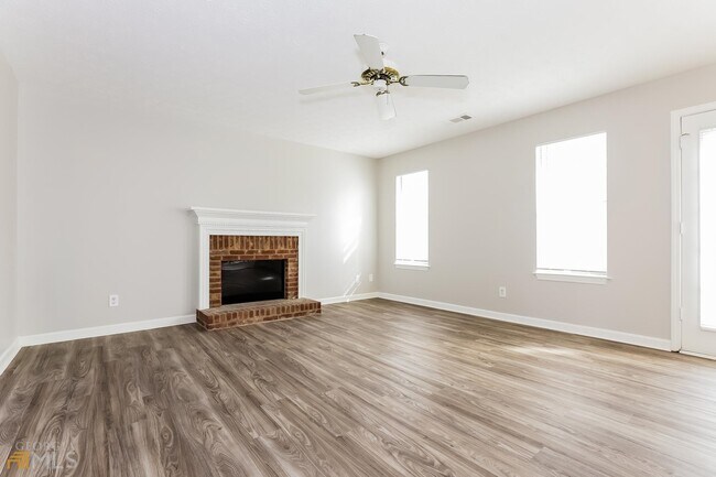 Building Photo - 1255 Martinique Ct SW