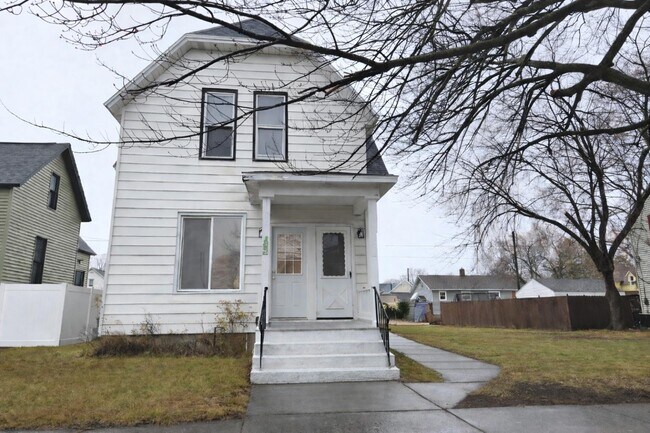 Building Photo - 1506 Mary St