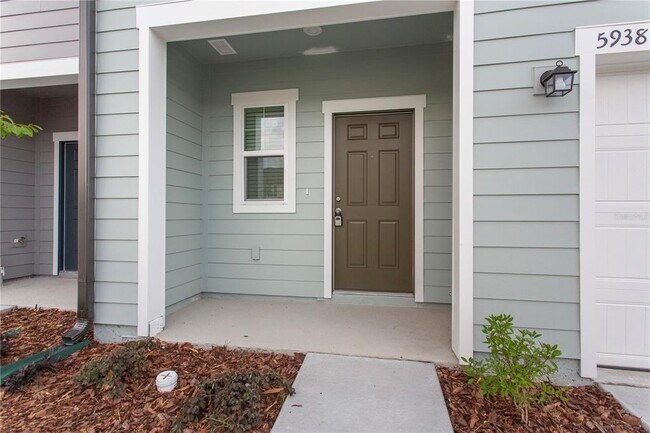 Foto del edificio - 5938 Piney Shrub Pl