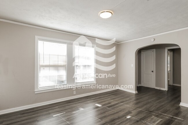 Building Photo - 816 Monterey St