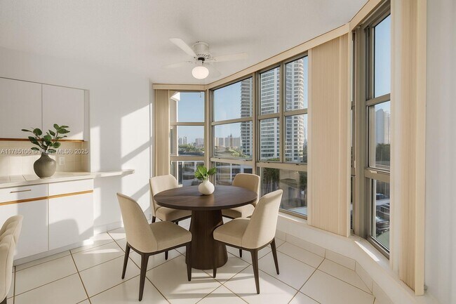 Foto del edificio - 3530 Mystic Pointe Dr