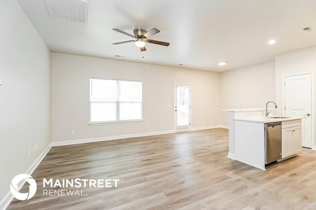 Foto del edificio - 106 S Elm St