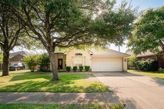 Building Photo - 4439 Hunters Lodge Dr