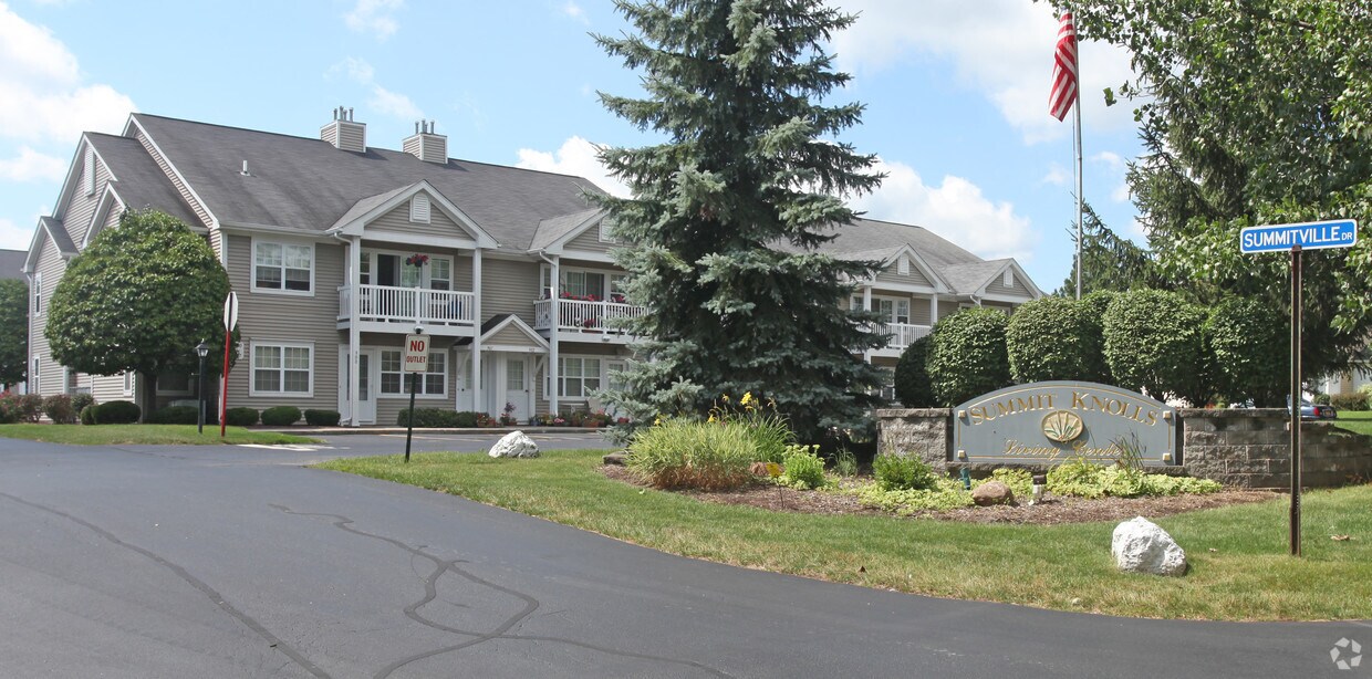 Summit Knolls Apartments and Townhomes Webster, NY