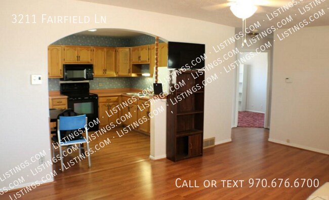 Foto del edificio - 3211 Fairfield Ln