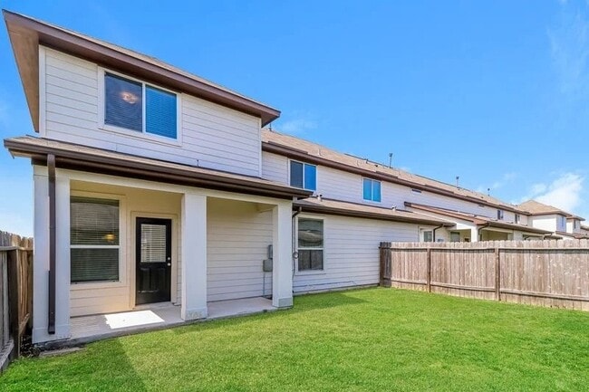 Building Photo - 12214 Roy Mix Bohn Lane