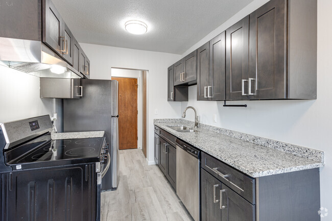 2BR, 1BA - 740SF - Kitchen - Pinehurst Apartments