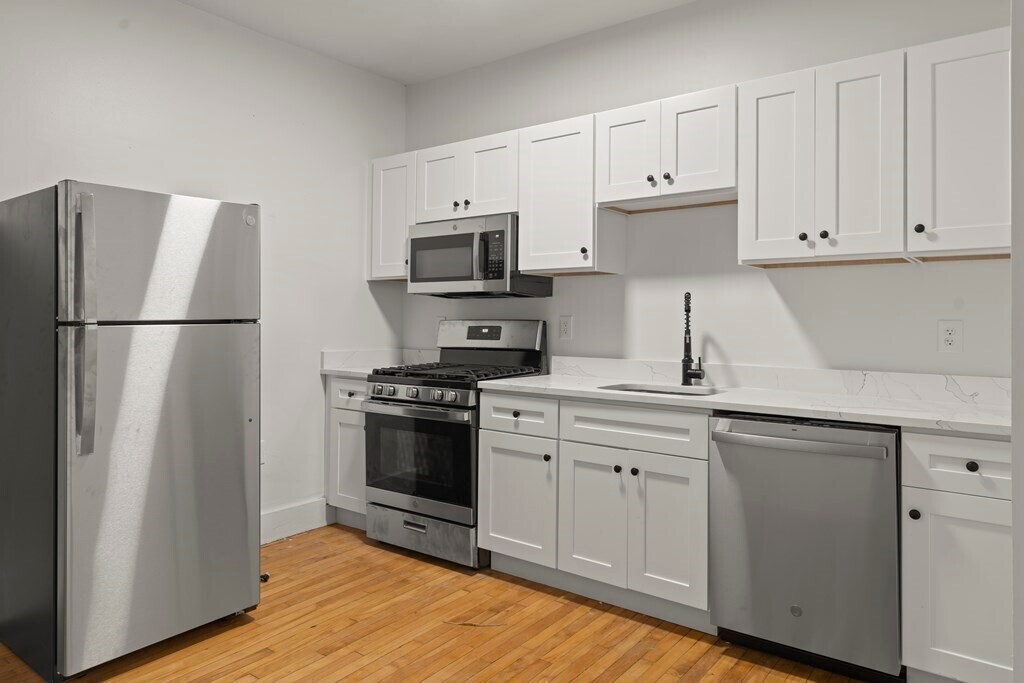 37 South St Unit 6, Foxboro, MA 02035 Room for Rent in Foxboro, MA