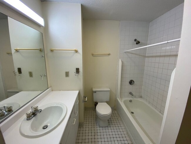 Building Photo - 148 N Beacon St