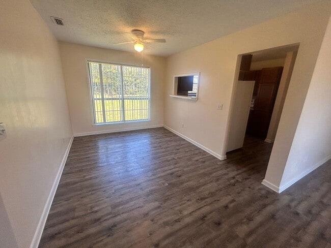 Building Photo - 712 Michigan Ave