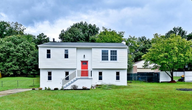 Photo - 3704 Oaklawn Rd House