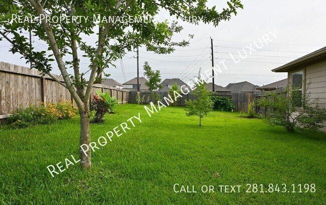 Foto del edificio - 29354 Dunns Creek Ct