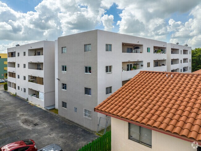 6091 W 22nd Ct Hialeah, FL 33016 - Baracoa