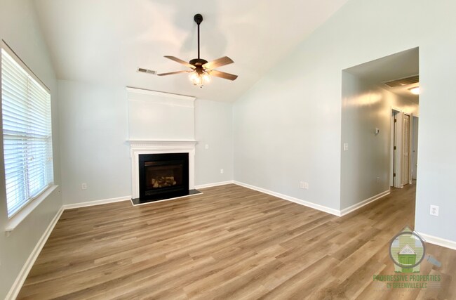 Foto del edificio - 103 Maycox Ct