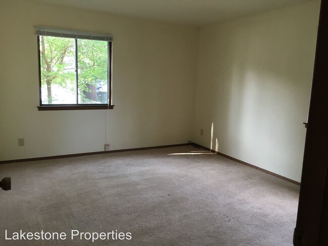 Building Photo - 2609 Smithfield Dr