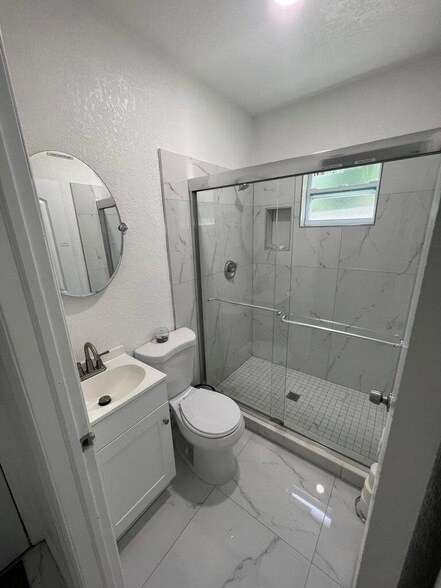 Foto del edificio - 2861 NE 5th Ct