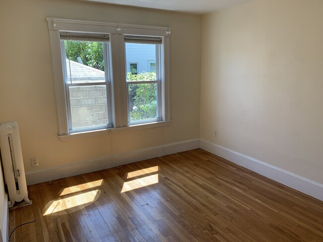 Bedroom 2 - 14 Henley St