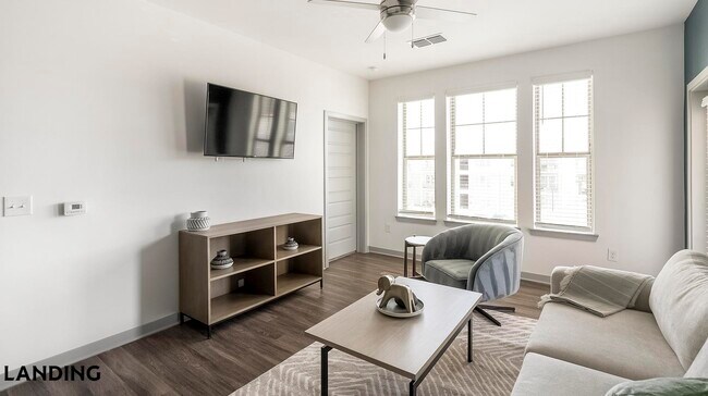 Foto del edificio - 100 Wildwood Ct