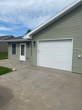 Building Photo - 1308 Trojan Rd