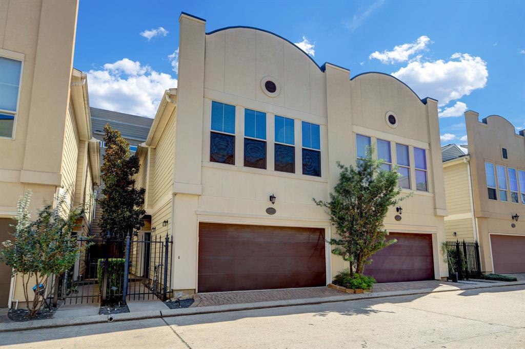 107 Riley Ln, Houston, TX 77003 Condo for Rent in Houston, TX